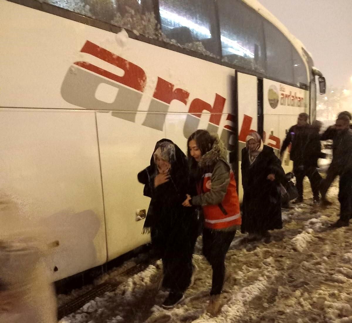 Erzincan\'da Yoğun Kar Yağışı