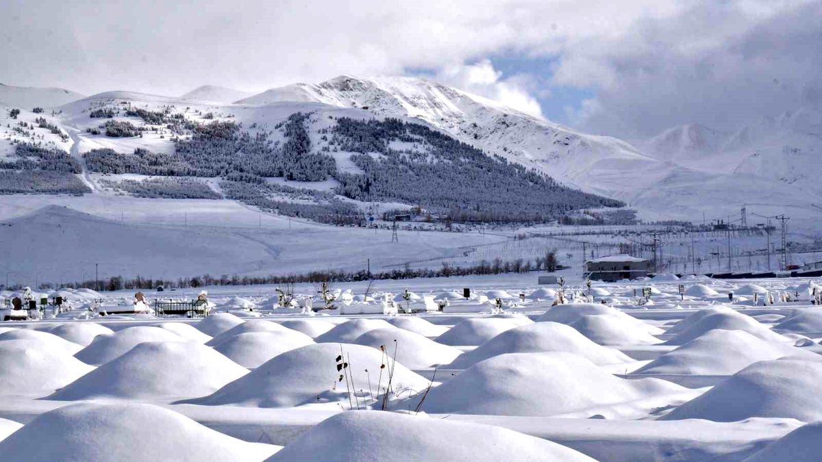 Erzurum\'da Kar Yağışı Eğitimi Etkiledi