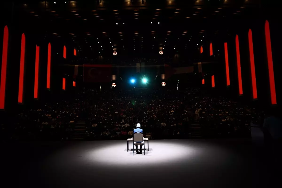 TÜGVA\'dan Kitap Kurdu Yarışması Tanıtımı