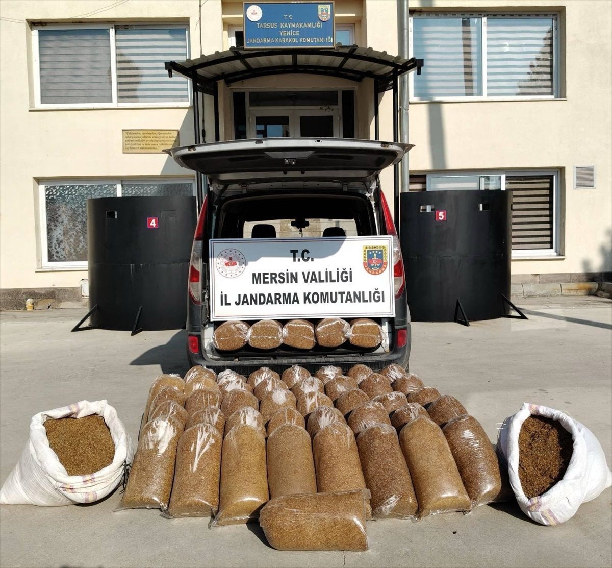 Tarsus\'ta 455 Kg Kaçak Tütün Ele Geçirildi