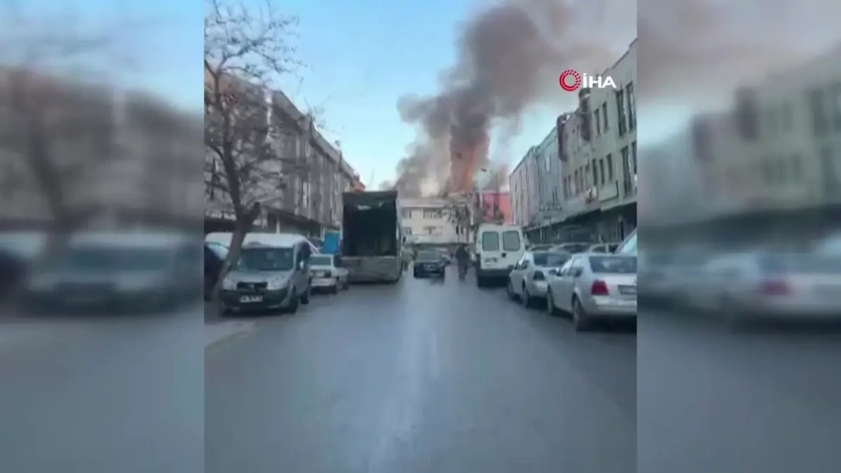 Siteler Sanayi\'de Yangın Paniği