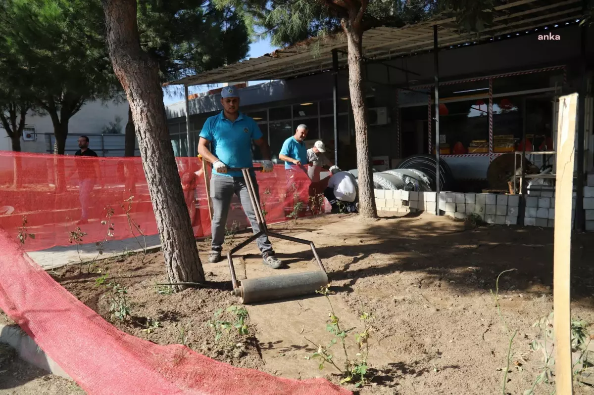 Turgutlu Belediyesi Park ve Bahçeler Müdürlüğü Ekipleri, Eş Zamanlı Çalışmalarına Devam Ediyor