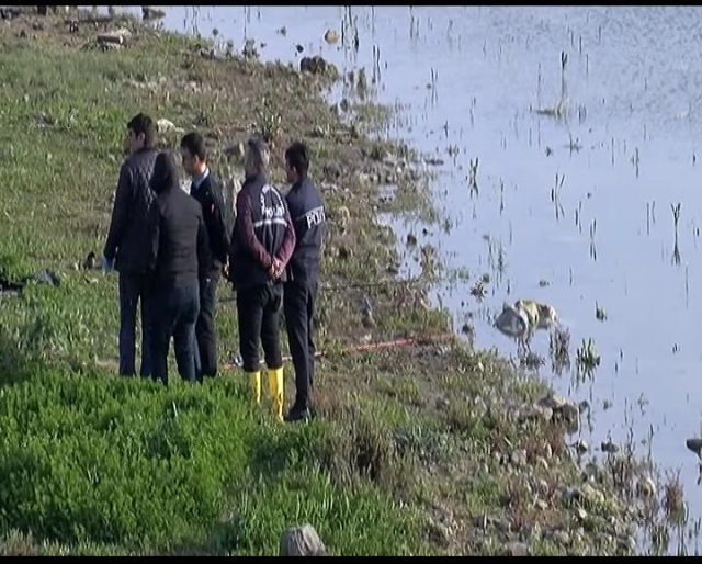 5 Yaşındaki Kız Çocuğunun Ölümü: Kardeşinin İfadesi Üzerine Baba ve İki Eski Eş Gözaltında