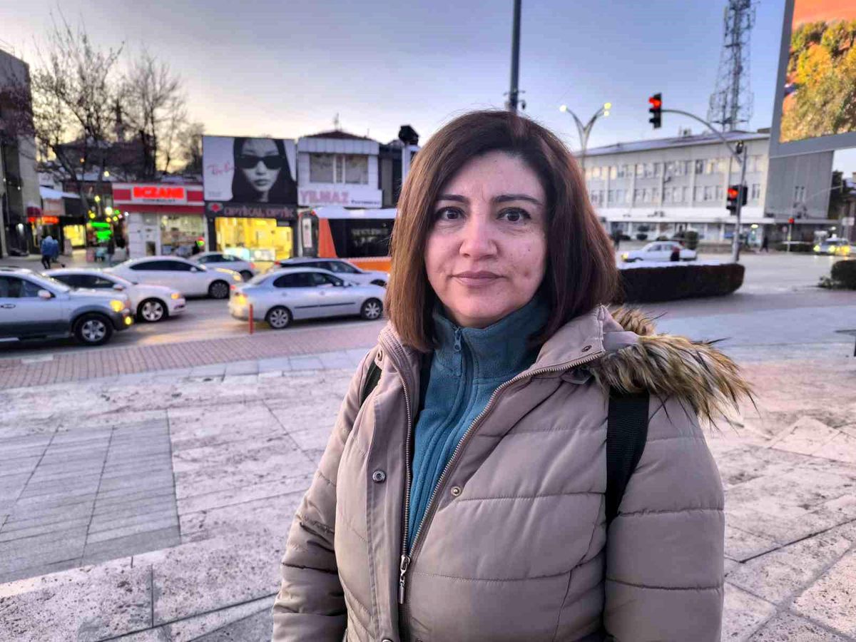 Kırşehir\'de Kadın Korosu Üyesine Kovulma Cezaevi: Psikolojik Şiddet İddiası