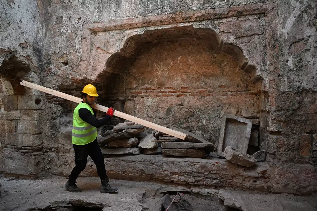 Edirne\'de Gazi Mihal Hamamı Restorasyonu Devam Ediyor