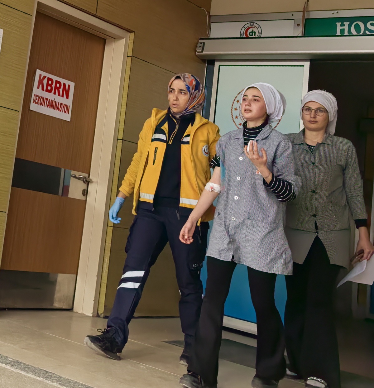İnegöl\'de Tekstil Fabrikasında Elini Makineye Kaptıran İşçi Yaralandı