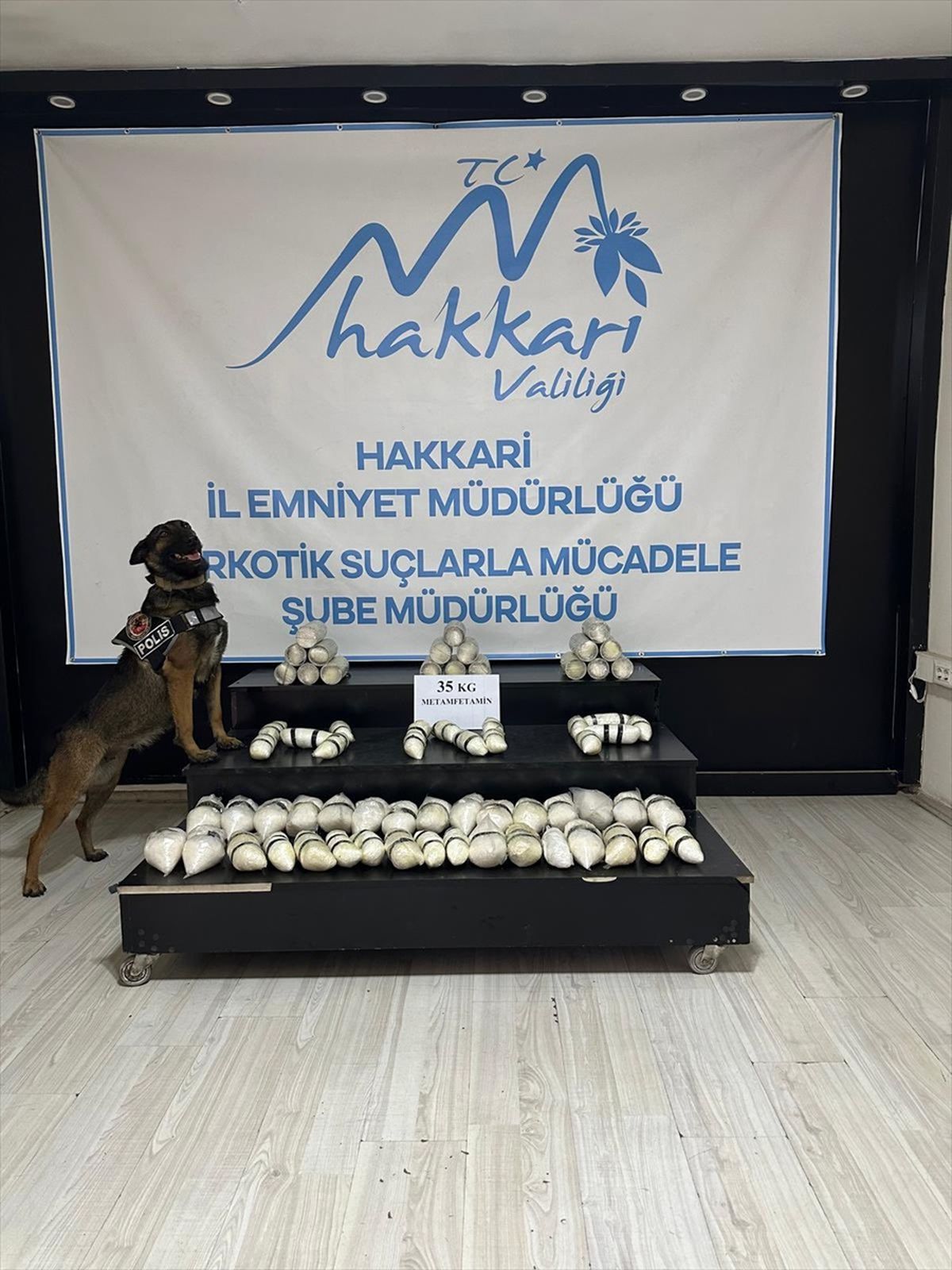 Yüksekova\'da 35 kg Uyuşturucu Ele Geçirildi