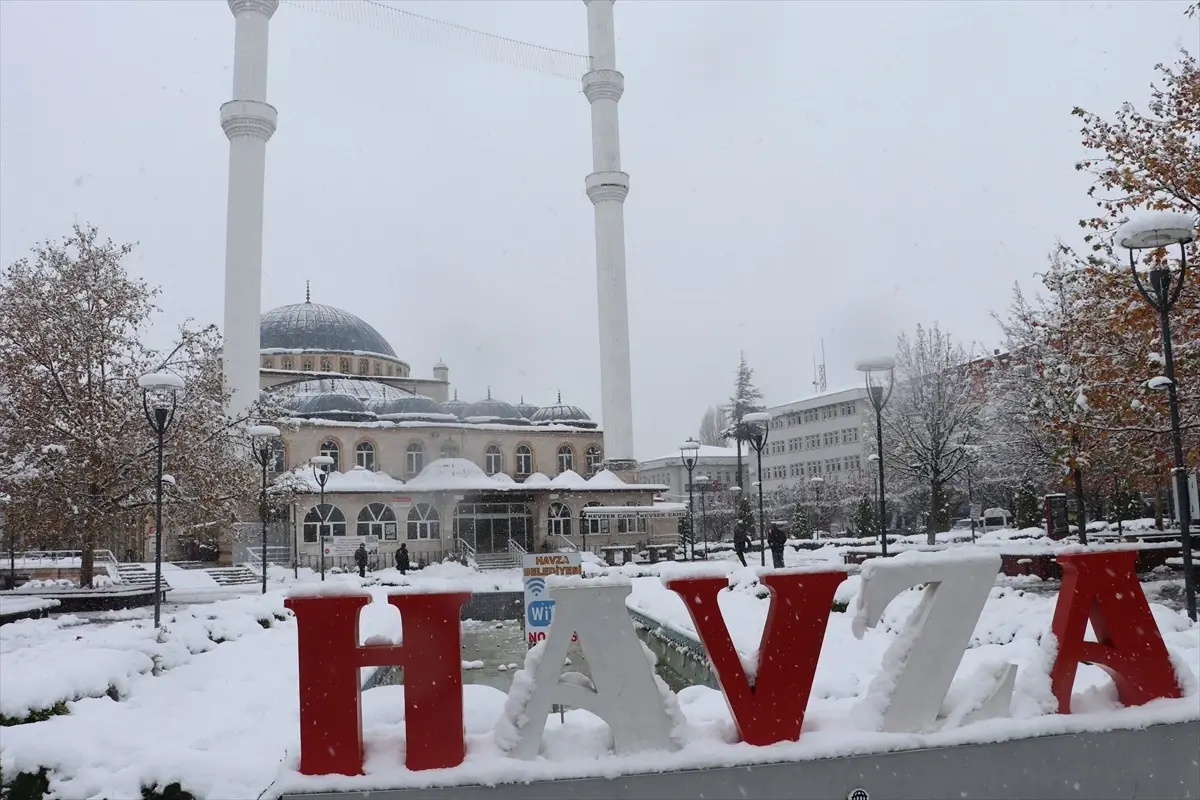 Havza\'da Kar Yağışı Eğitime Ara Verdi