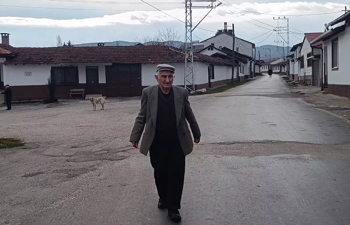 Osman Kaya, 84 Yıllık Çömlekçilik Kariyerine Veda Etti