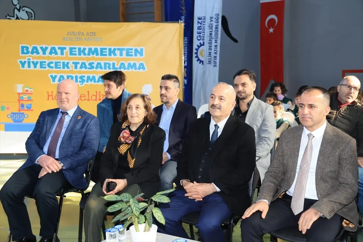 Bayat Ekmekten Yiyecek Yarışması Düzenlendi