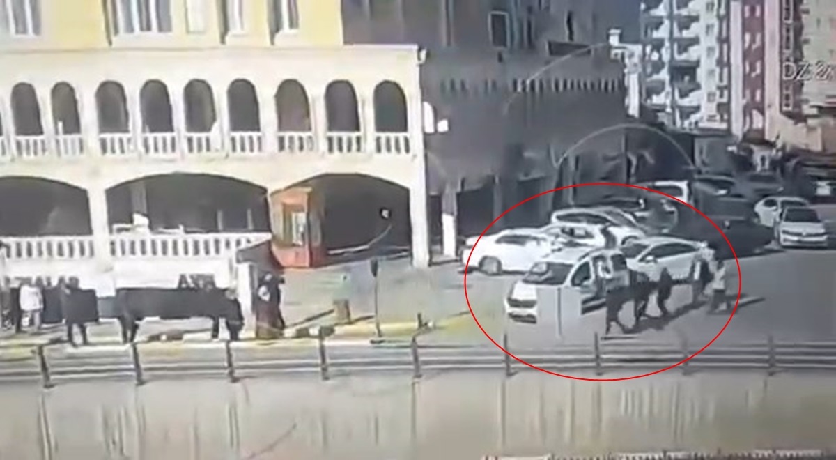 Mardin Adliyesi Önünde Silahlı Saldırı: 4 Yaralı