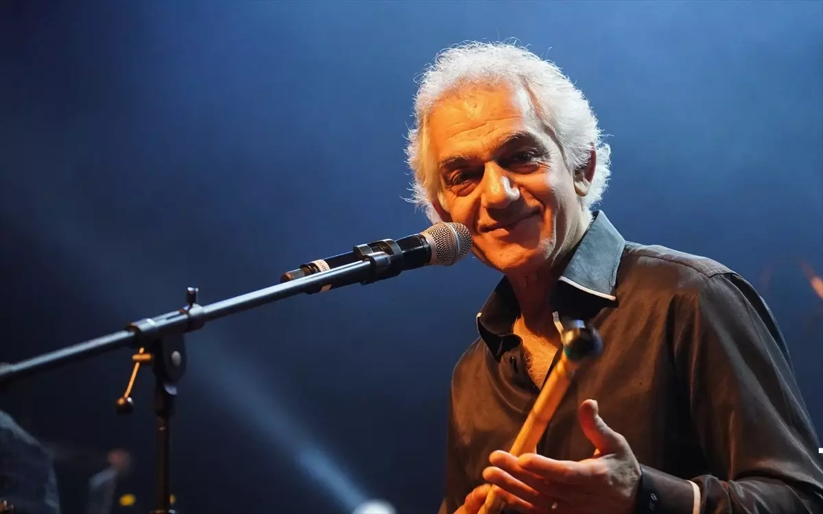 Omar Faruk Tekbilek Konserleriyle Dönüyor