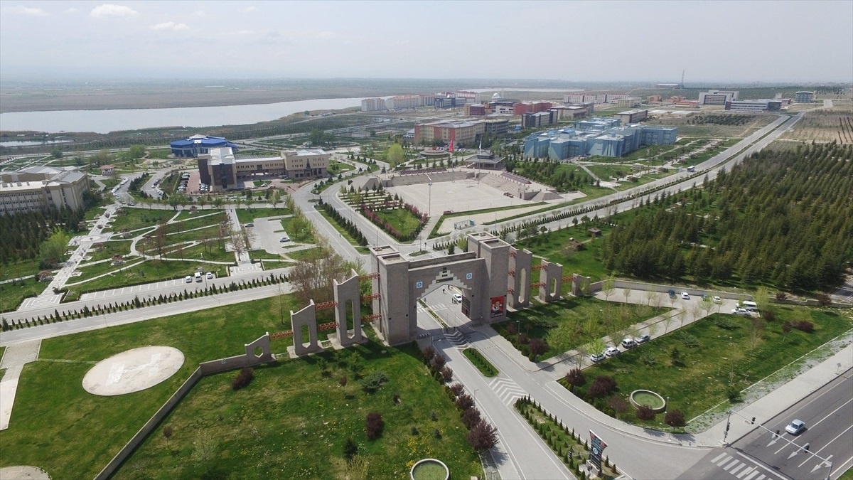 NÖHÜ\'ye Otomatik Metal Hidrür Reaktörü Patenti