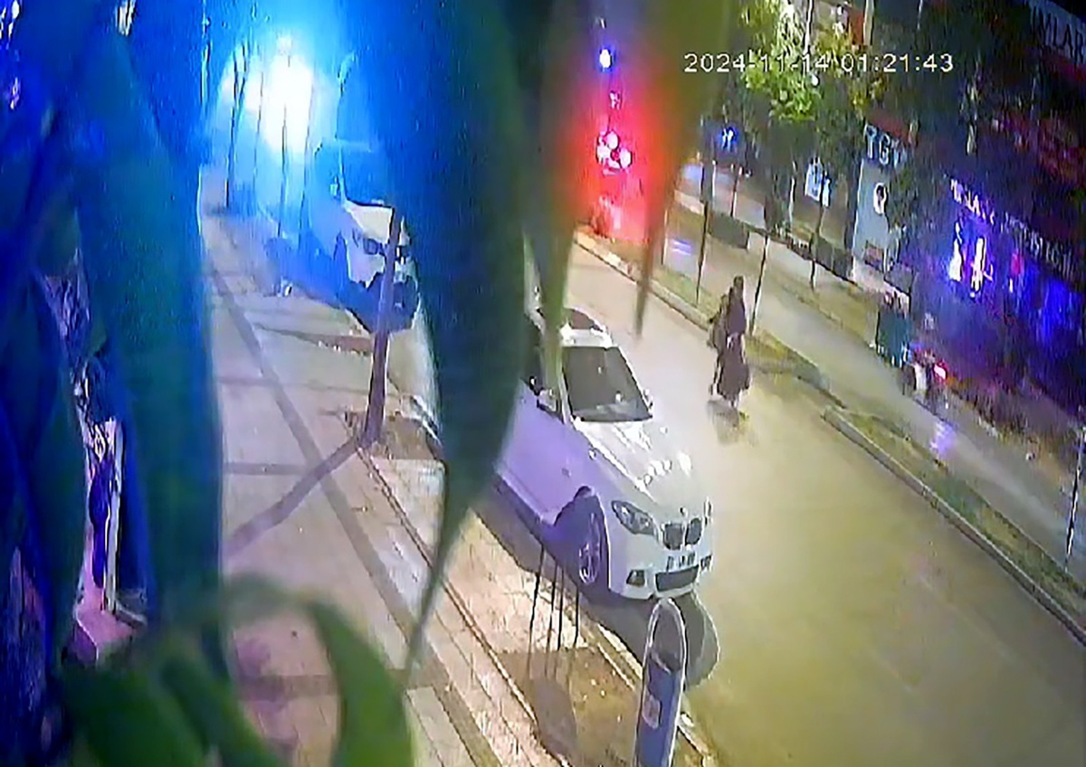 Adana\'da Yaya Geçidinde Kazada 6 Yaşındaki Çocuk Hayatını Kaybetti
