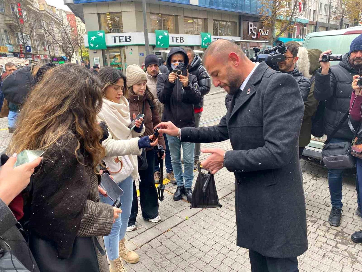 Biber Gazı Dağıtımı Tepki Çekti