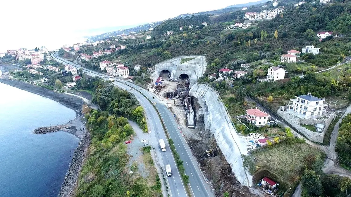 Trabzon\'da Güney Çevre Yolu Tünel Çalışmaları Devam Ediyor