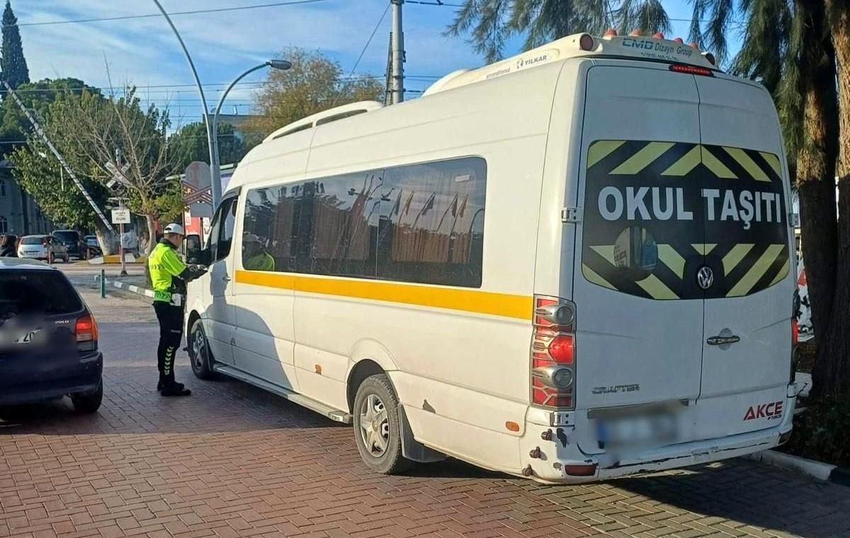 Manisa\'da Okul Servis Denetimi