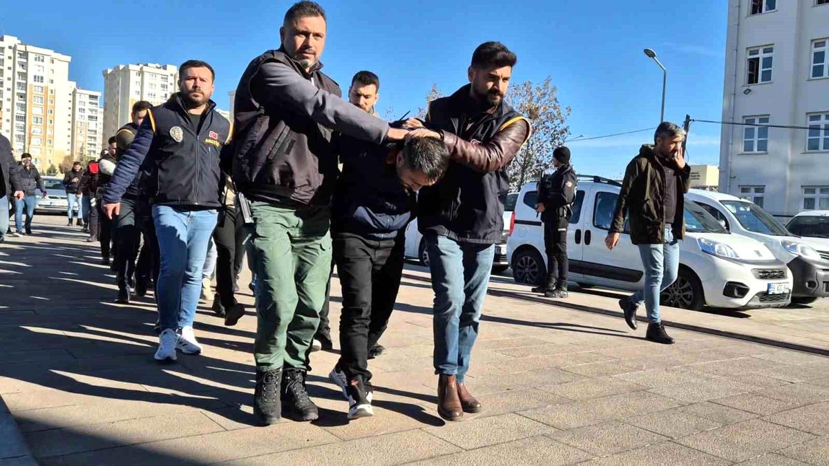 Çorluspor Teknik Direktörü\'ne Saldırı: 9 Tutuklama