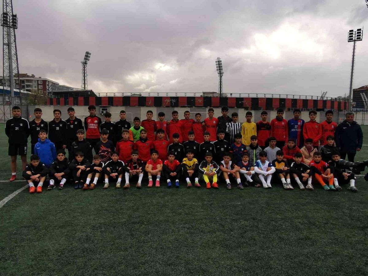 U14 Milli Takım Seçmeleri Van\'da Yapıldı
