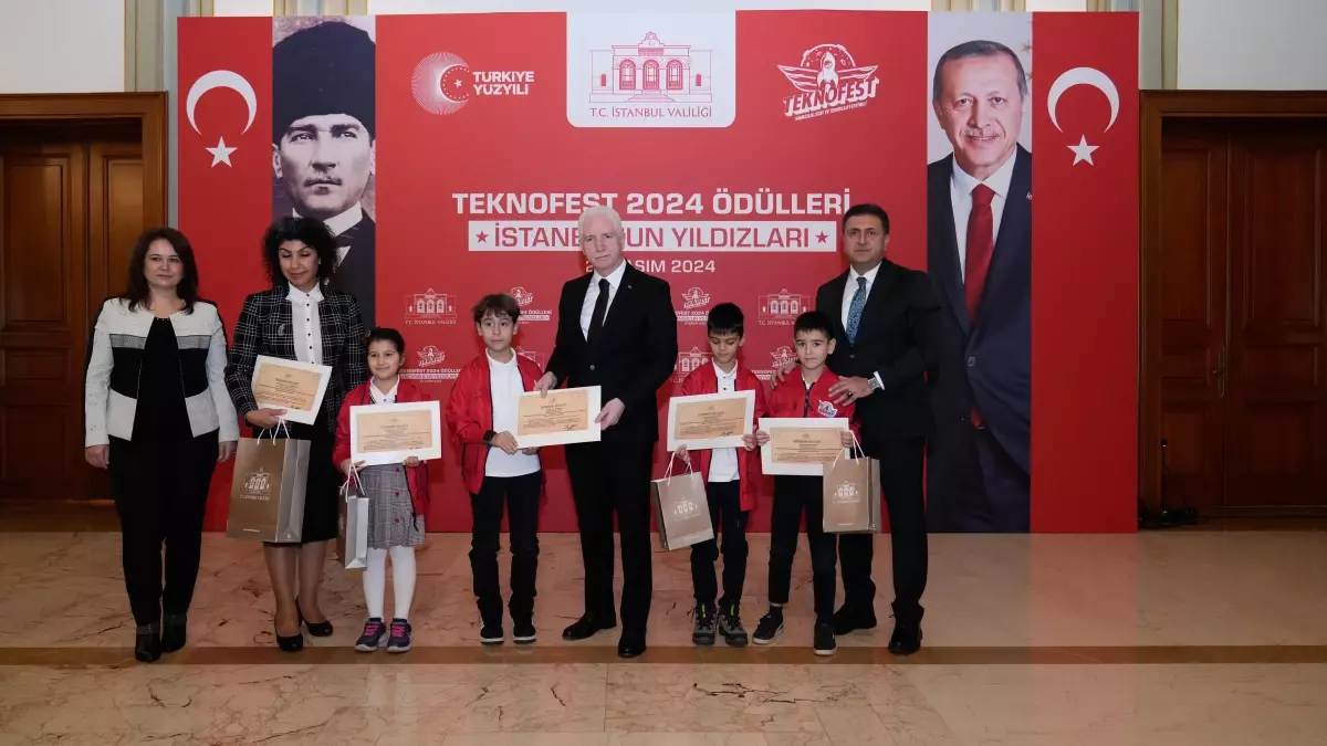 İstanbul Valisi Davut Gül, TEKNOFEST 2024 Ödül Töreninde Öğrencileri Kutladı