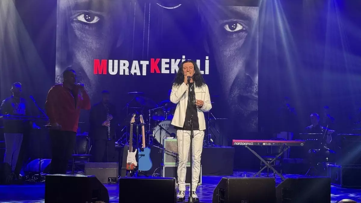 Murat Kekilli Bostancı\'da Konser Verdi