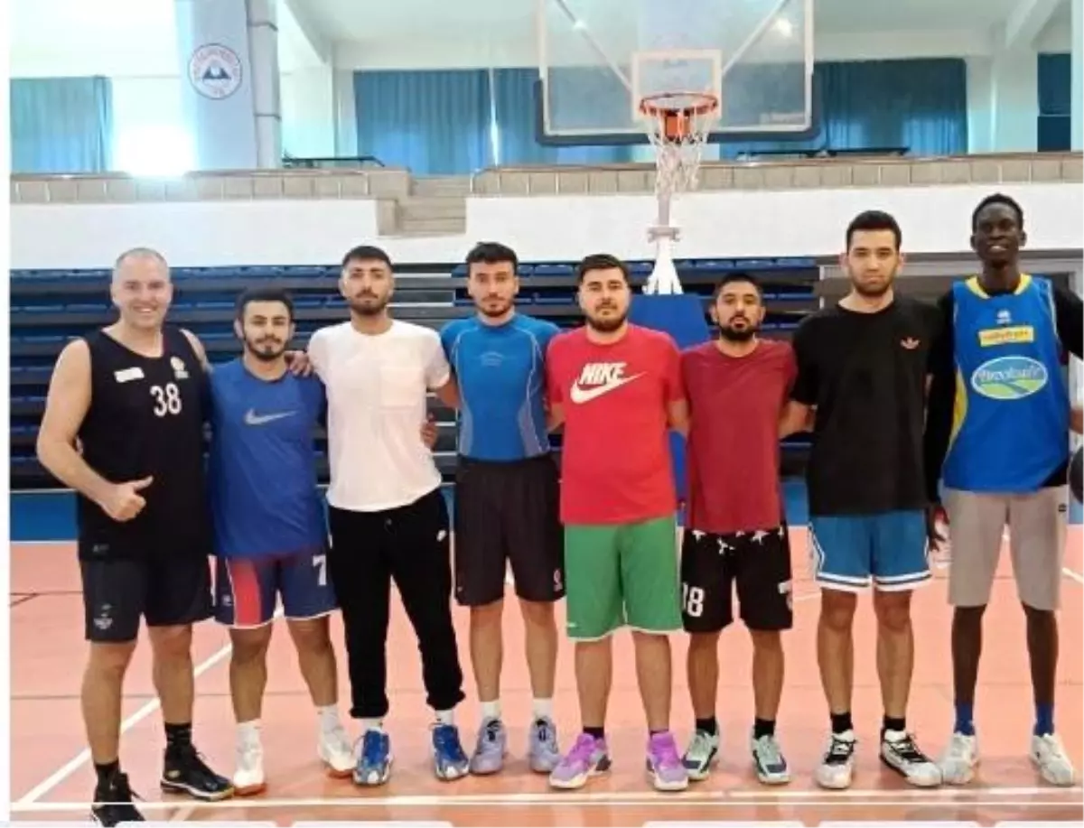 Erciyes Üni. Basketbol Takımları Hazırlıklara Devam Ediyor