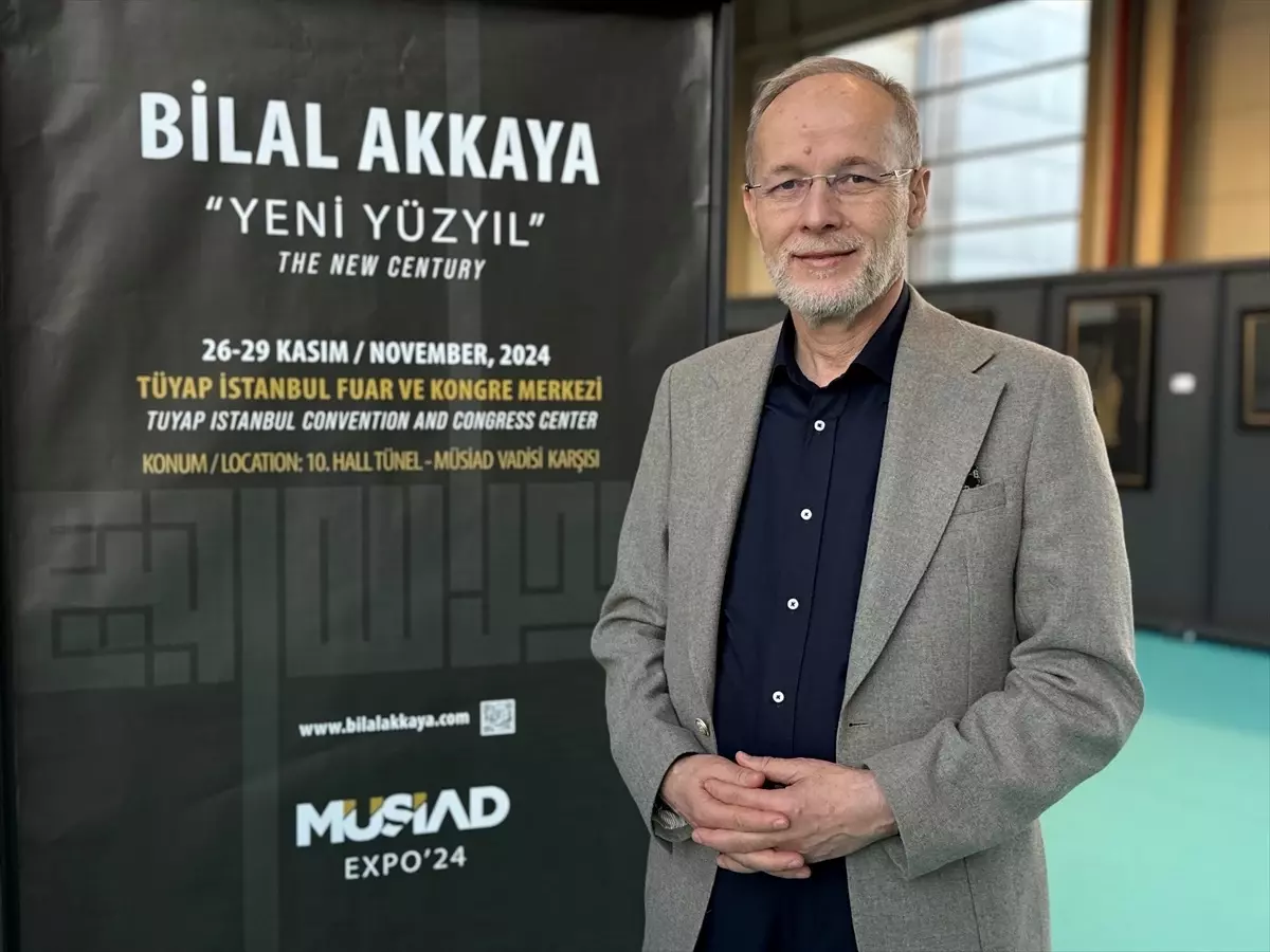 Hattat Bilal Akkaya\'nın "Yeni Yüzyıl" sergisi MÜSİAD EXPO\'da sanatseverle buluştu