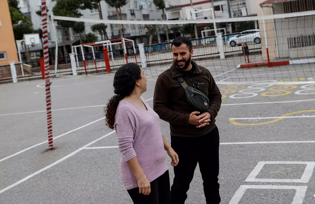 Öğretmeniyle Aynı Okulda Meslektaş Oldu