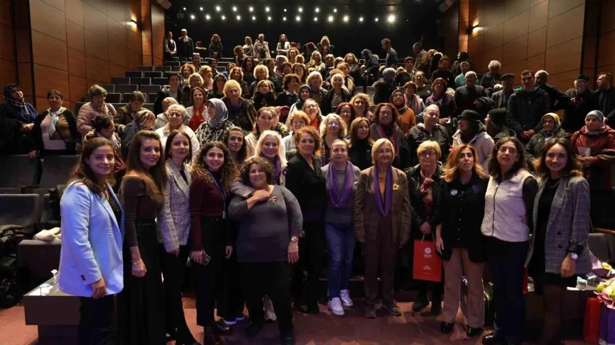 Kent yoksulluğu ve kadın sorunları Maltepe\'de masaya yatırıldı