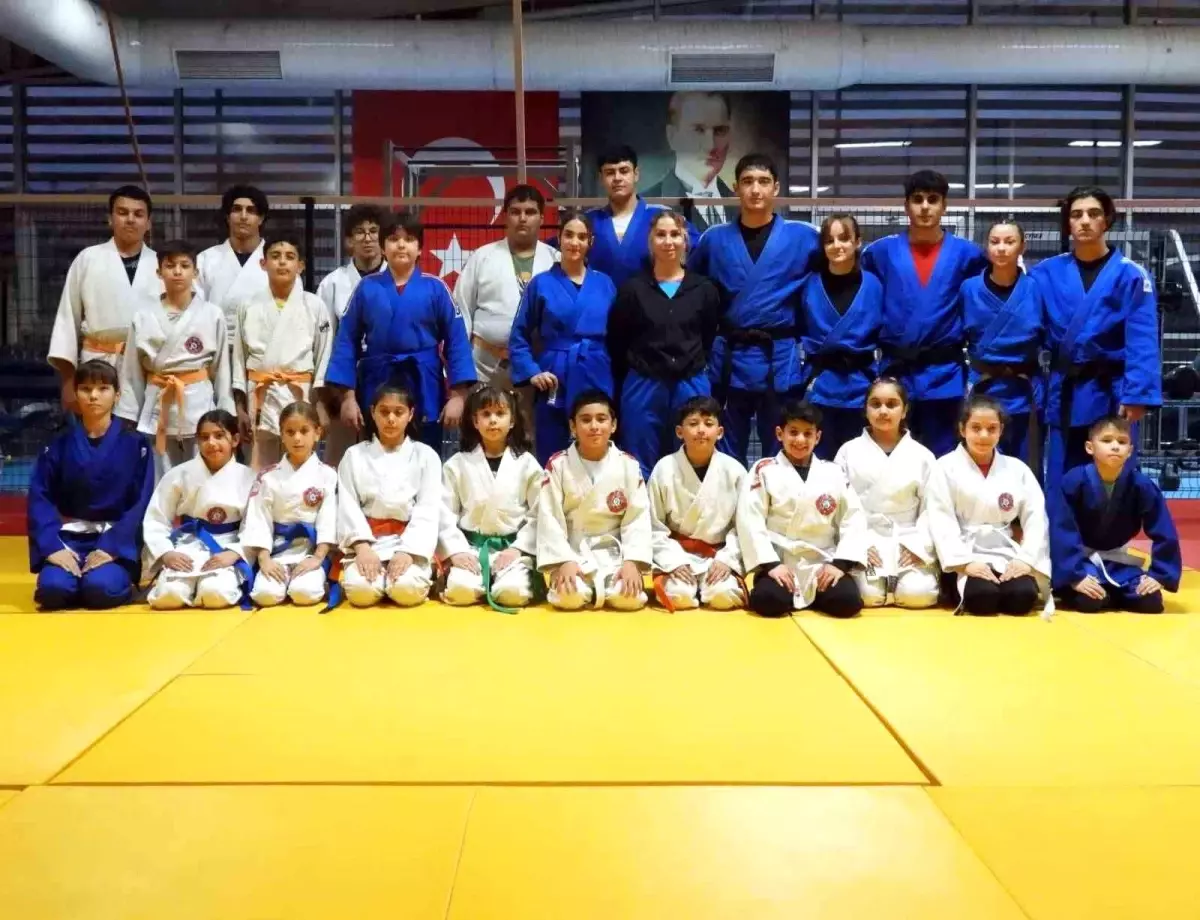 Kepez Belediyespor Judo Takımı, Şampiyonalara Hazırlanıyor