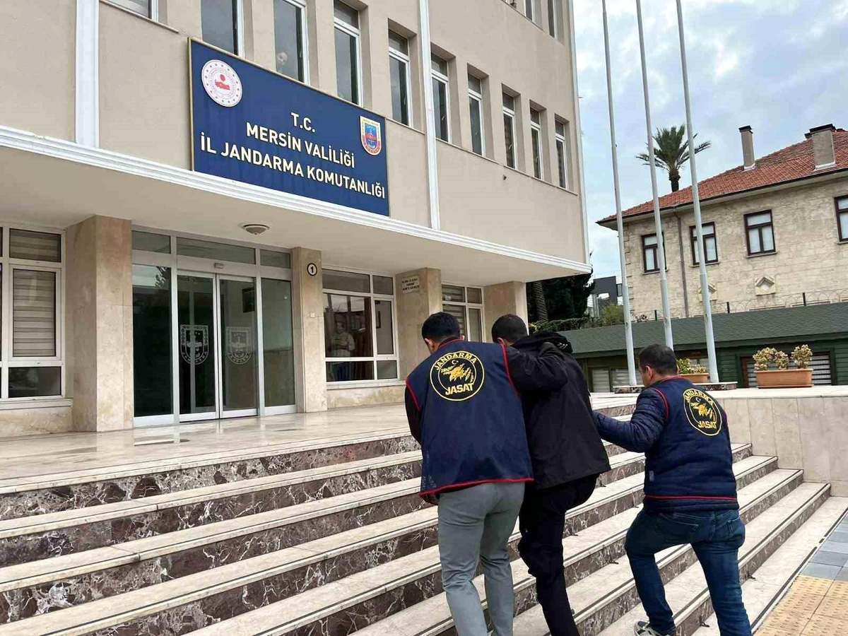Mersin\'de Cinayet Zanlısı Suriye\'den Döndü