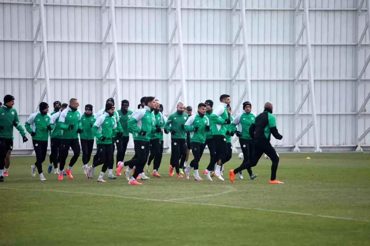 Konyaspor Adana Maçına Hazırlanıyor