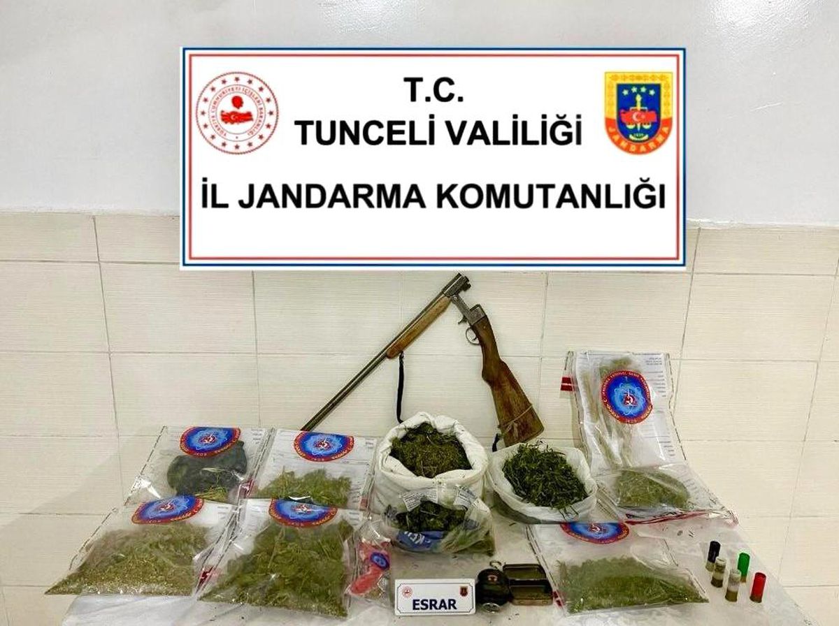 Tunceli\'de Uyuşturucu ve Silah Operasyonu