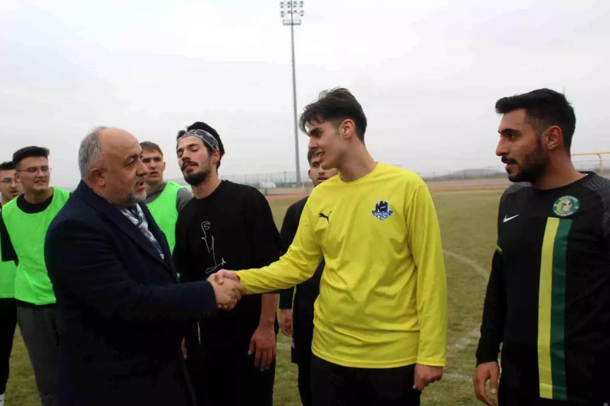 Afyon'da Yurt Lig Futbol Müsabakaları Başladı