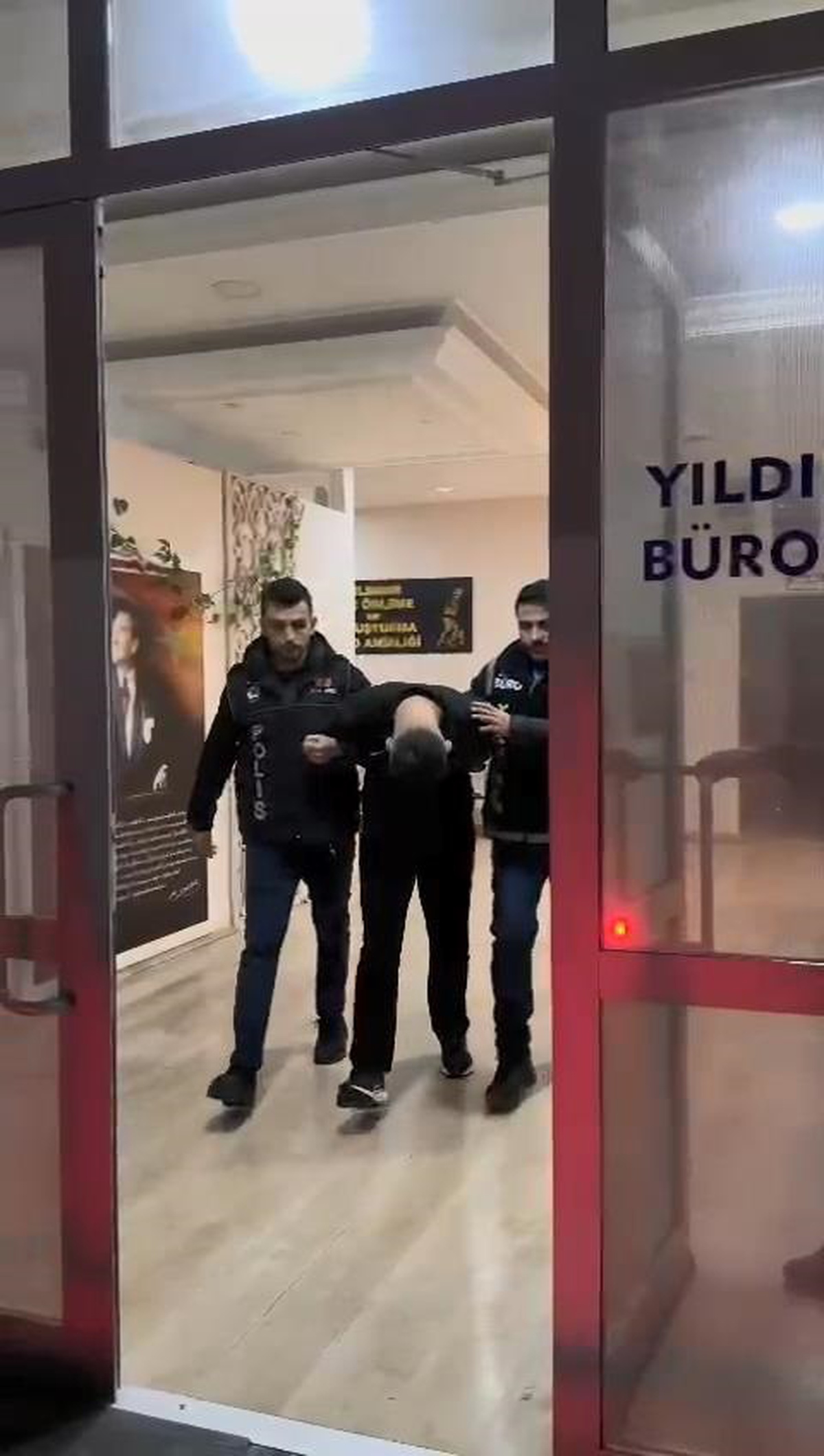 34 Yıl Hapis Cezası Olan Firari Hükümlü Bursa\'da Yakalandı