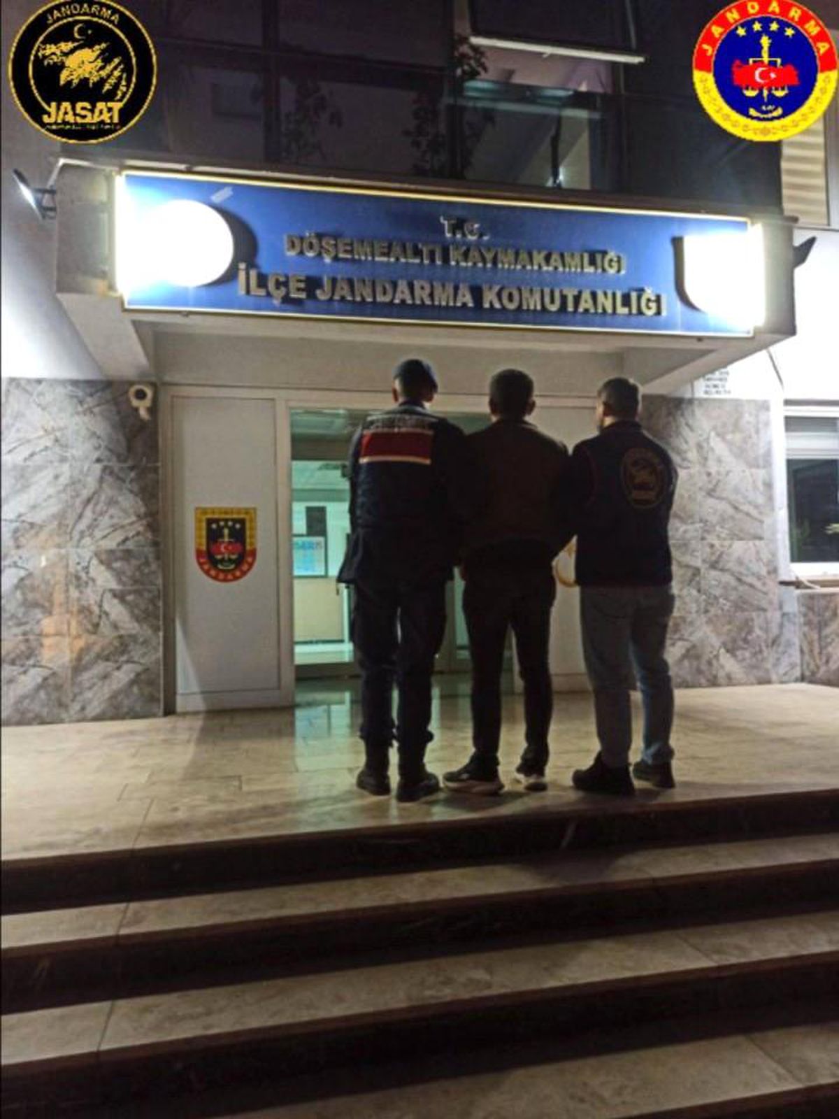 Antalya\'da 299 Aranan Şahıs Yakalandı
