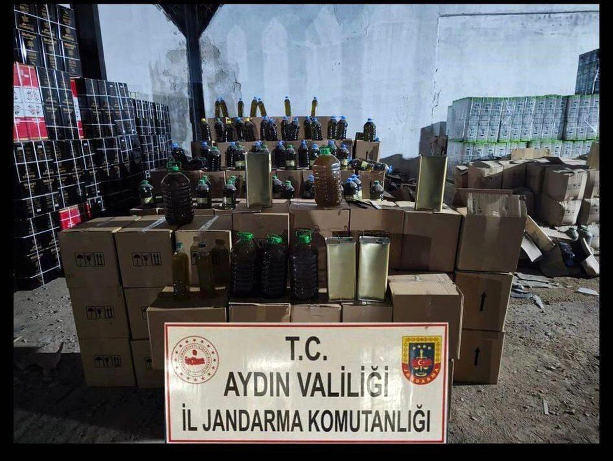 Aydın\'da 8 Ton Sahte Zeytinyağı Ele Geçirildi