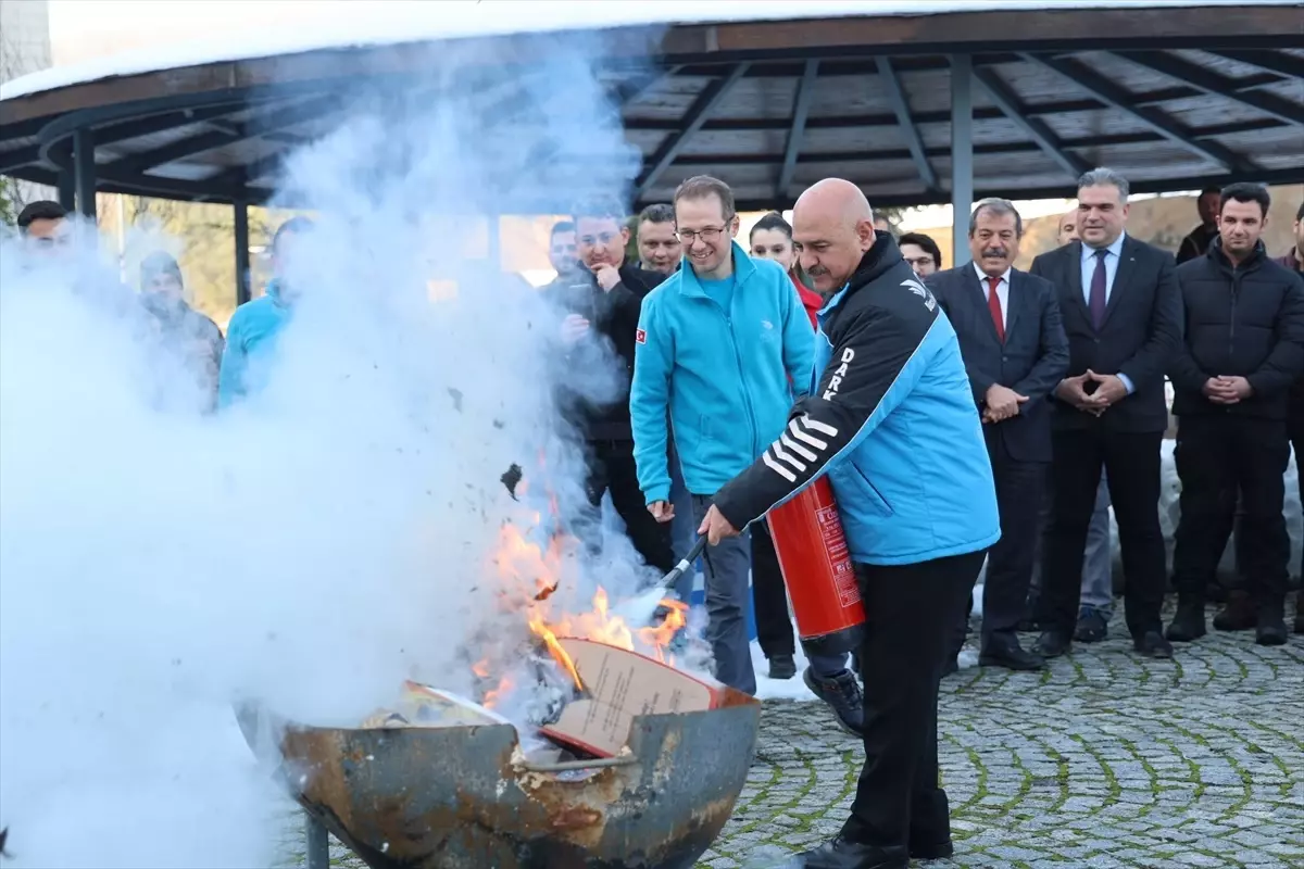 Düzce\'de Hentbol Müsabakaları Tamamlandı