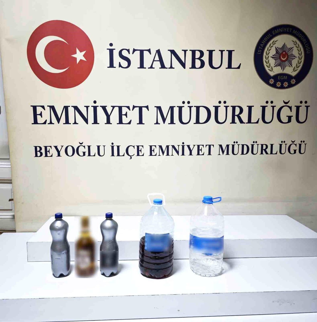 İstanbul\'da Sahte Alkolden Ölümler Artıyor