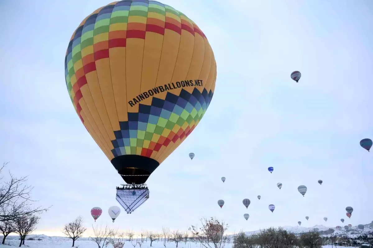 Kapadokya\'da Gazze İçin Barış Balonları