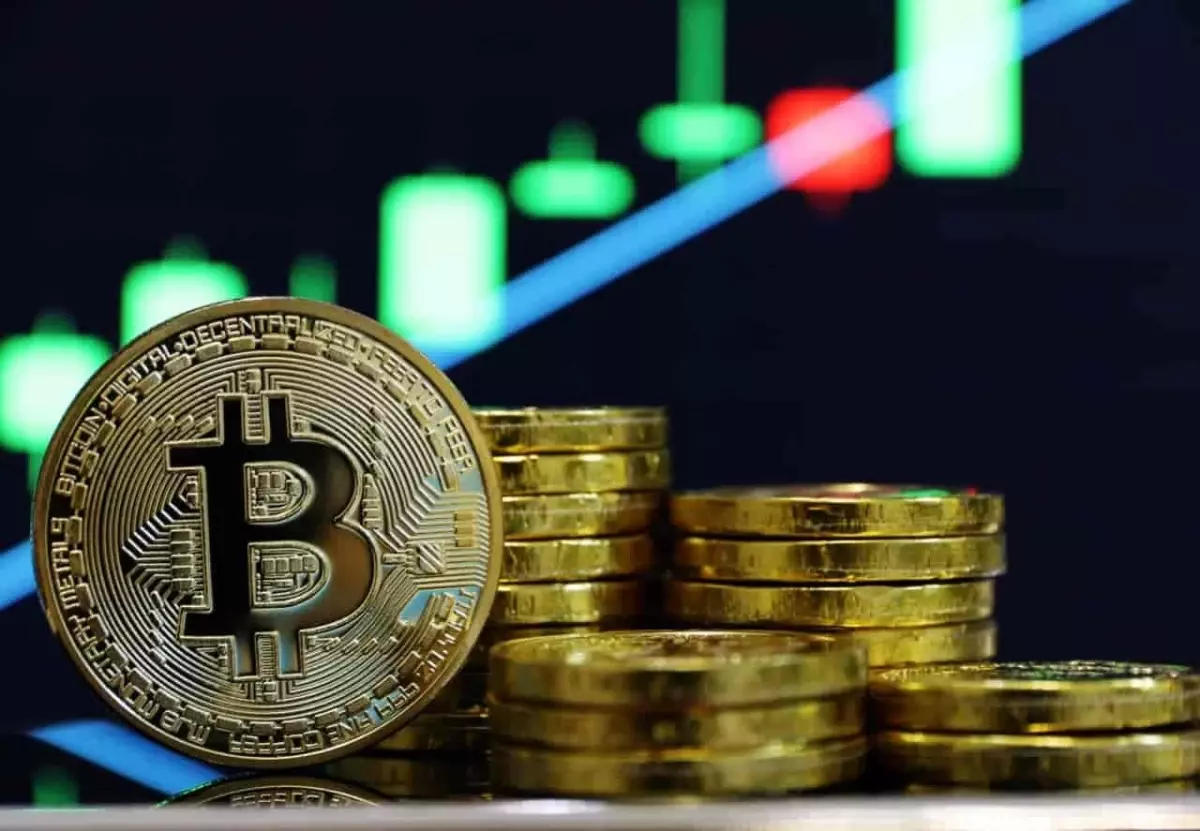 Yüzlerce kez öldü denilen Bitcoin, herkesi şaşırtmaya devam ediyor - Son  Dakika
