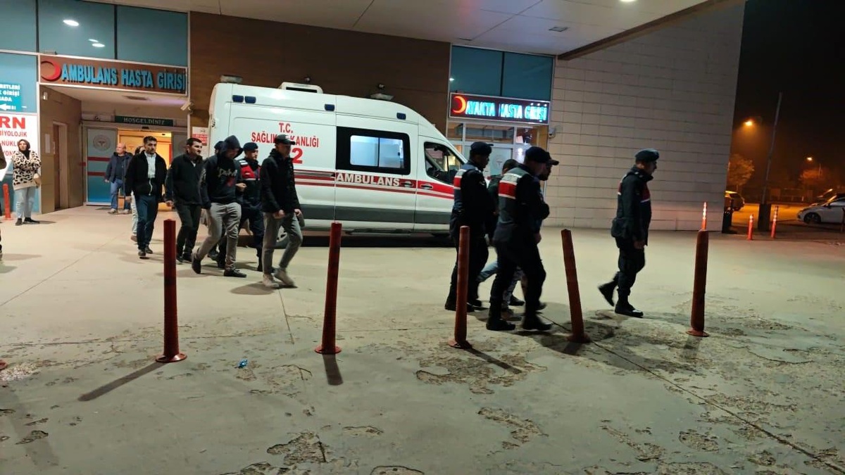 İnegöl\'de 11 Kaçak Göçmen Yakalandı