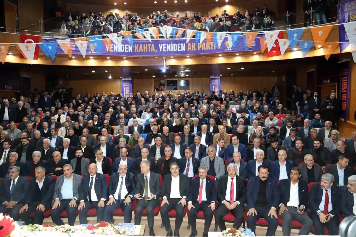 Adıyaman Kahta\'ta AK Parti 8. Olağan İlçe Kongresi gerçekleştirildi