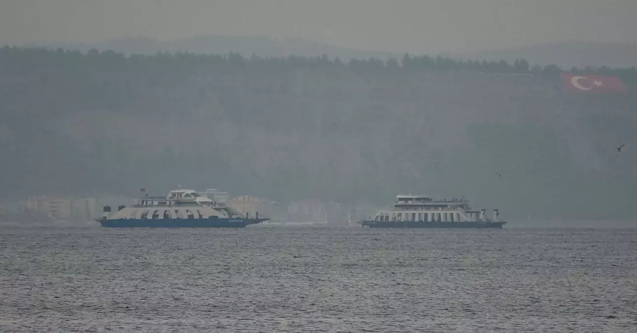 Bozcaada ve Gökçeada Feribot Seferleri Fırtına Nedeniyle İptal Edildi