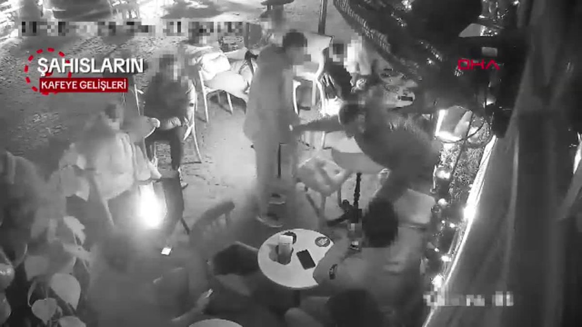 Çeşme\'de Kız Meselesi Yüzünden Çıkan Kavga: 3 Ölü