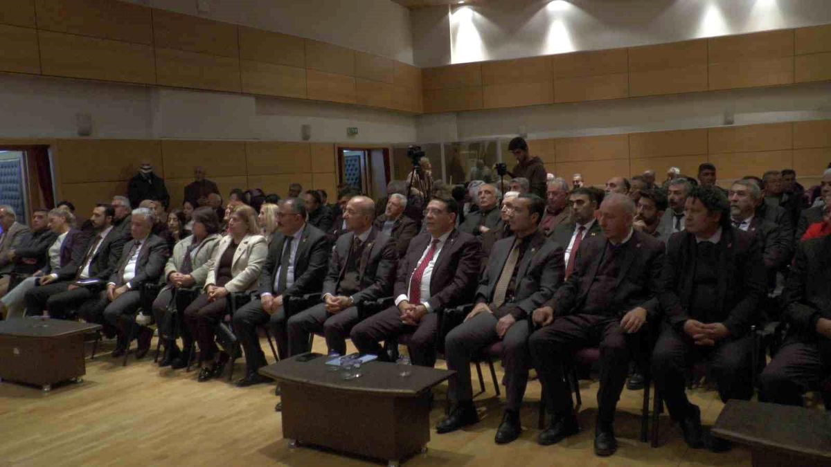 CHP Kayseri\'de İl Danışma Kurulu Toplantısı yapıldı
