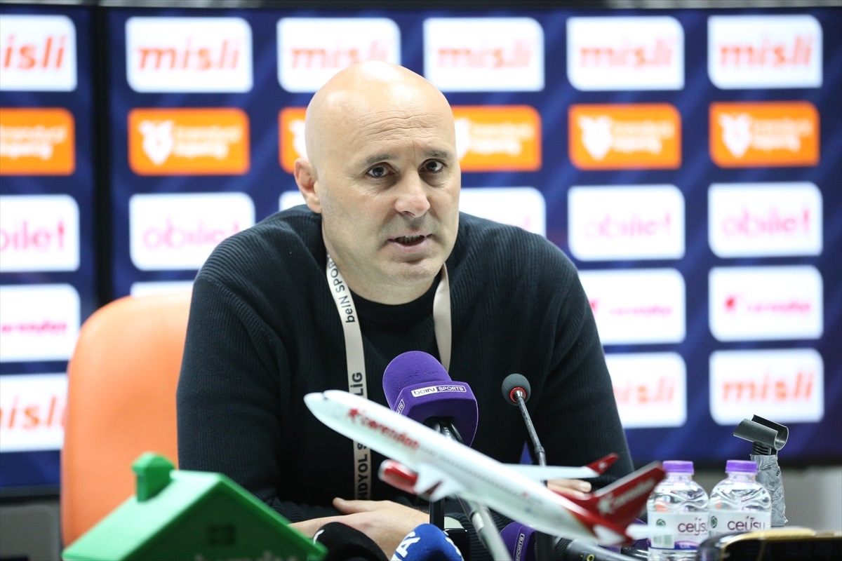 Alanyaspor\'dan Trabzonspor\'a Galibiyet