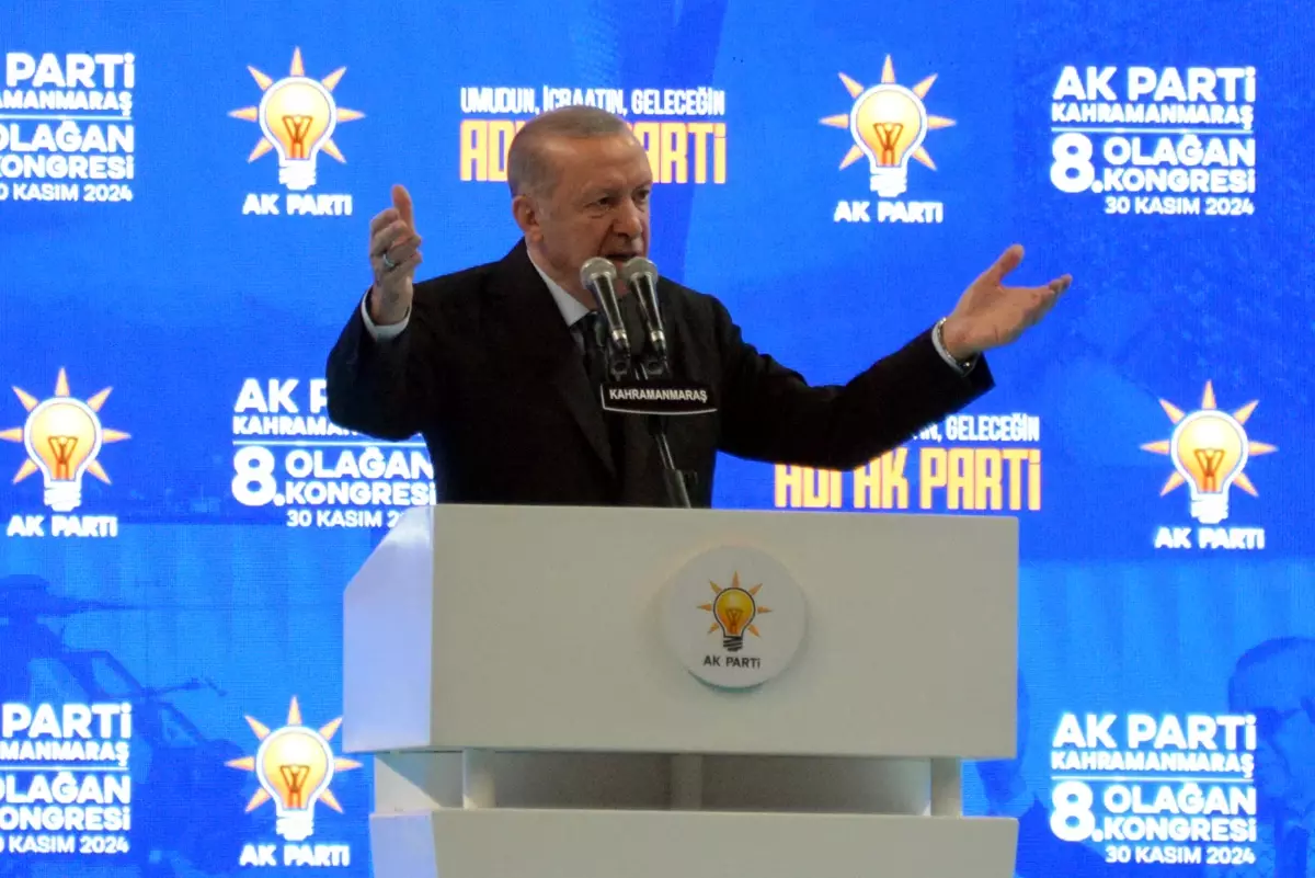 Erdoğan: Ankara\'da siyasetçilik oynamak yerine gel eser siyaseti nasıl yapılırmış gör (2)