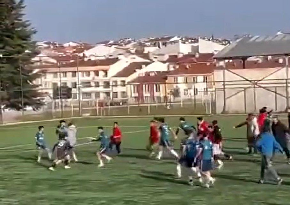 Eskişehir\'de Futbol Finalinde Kavga