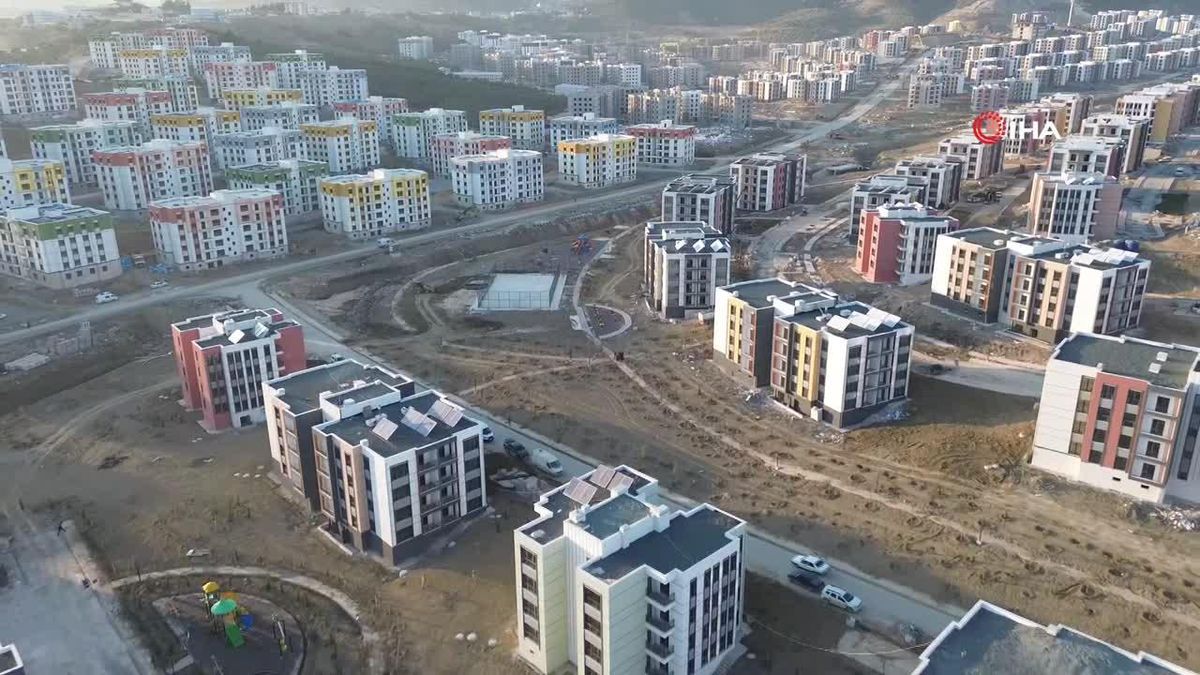 Hatay\'da 5 bin 900 afet konutunun hak sahibi belirlendi
